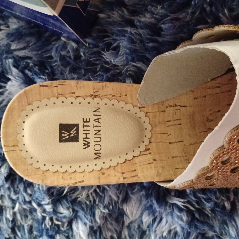 Women shoes - Picture 2 of 4